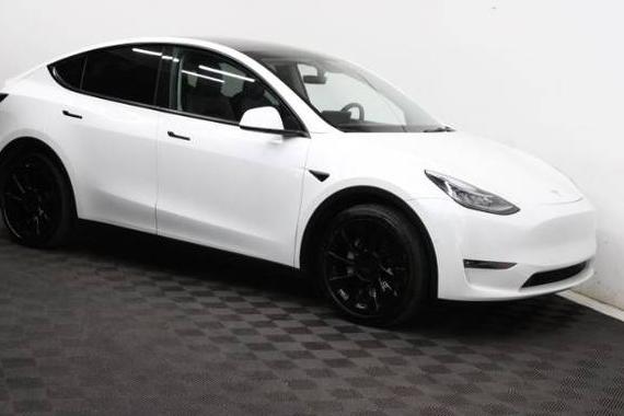TESLA MODEL Y 2021 5YJYGAEE0MF207679 image